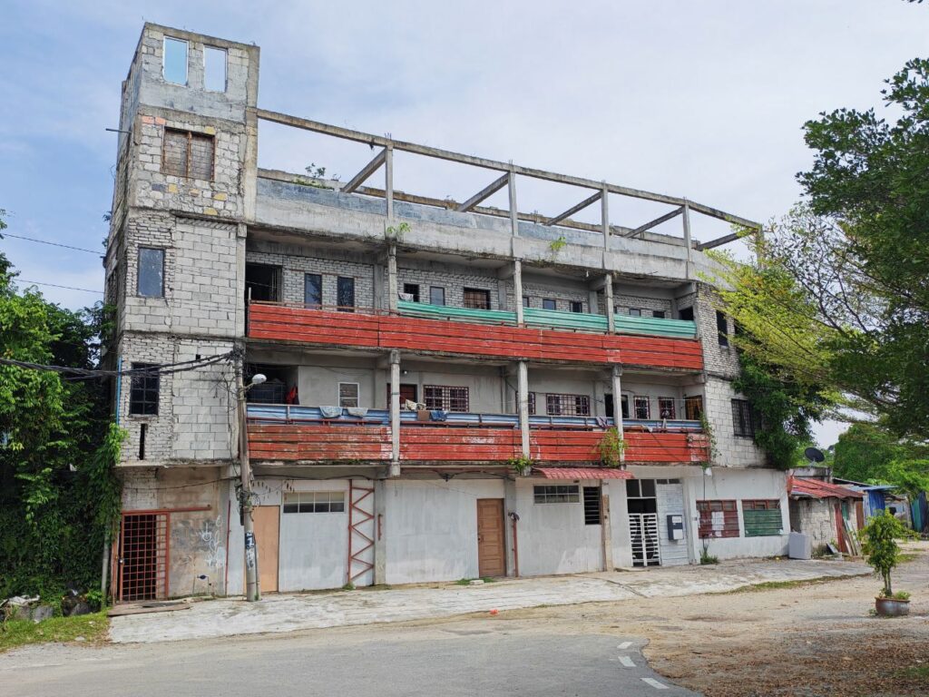 Bekas penyewa nafi warga asing bina penempatan har