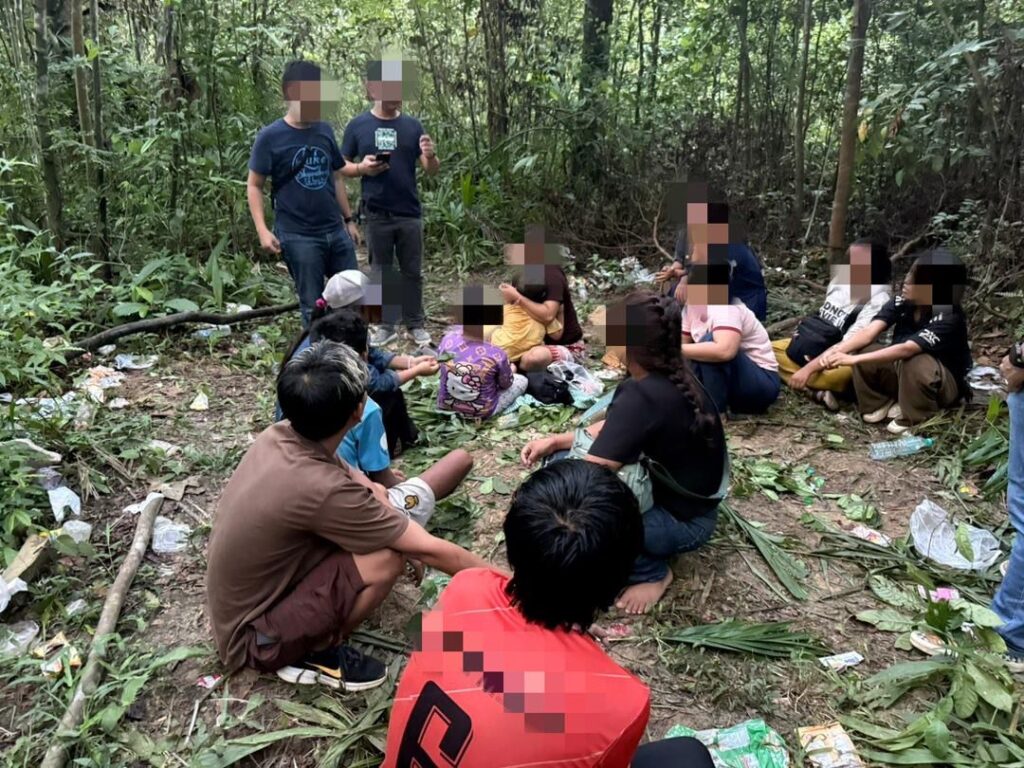 Bolos melalui pangkalan haram, 13 PATI kena cekup