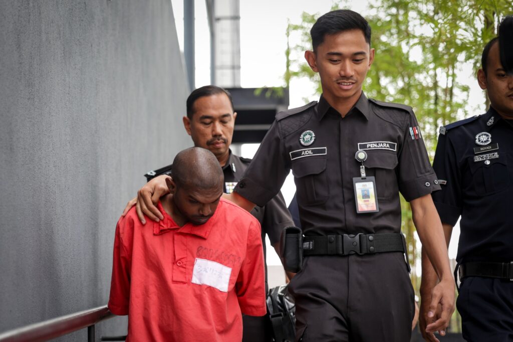 Penjaga rumah kebajikan ‘sentuh’ 5 budak lelaki dijel lagi 36 tahun, 6 sebatan