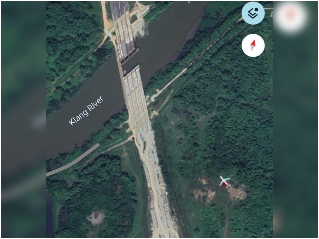 Tiada pesawat tersadai di tepi Sungai Kandis