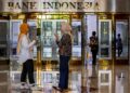 Rupiah jatuh ke paras terendah