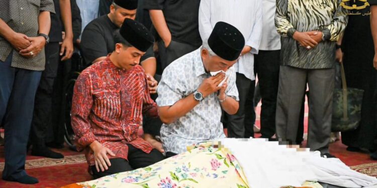 Singkatkan lawatan, Sultan Abdullah sebak kehilangan sahabat