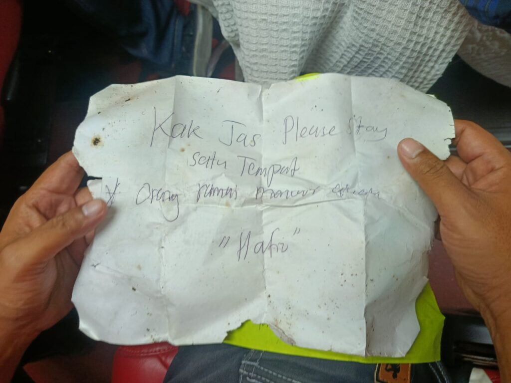 Jaslinda jumpa nota ditinggalkan pasukan penyelamat