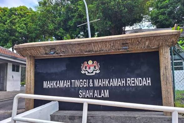 Nafi suap RM56,000 demi maklumat serbuan bitcoin