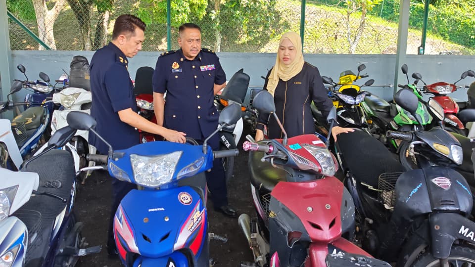 Rohingya ‘juara’ pandu motosikal tanpa lesen di Melaka