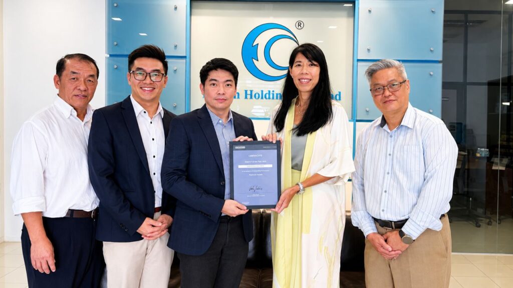 Eckem Holdings terima anugerah daripada Wacker Che