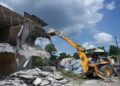 Pemilik tanah robohkan ‘Flat Rohingya’ di Hulu Langat