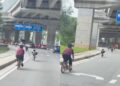 [VIDEO] ‘Main basikal lajak tengah jalan, kalau kena langgar…’