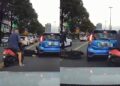 [VIDEO] Sudahlah tukar lorong mengejut, tiada helmet, orang lain jatuh dia ‘blah’