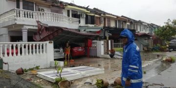 [VIDEO] 200 rumah di Bercham dibadai ribut