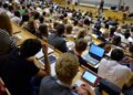 Meniti peralihan ke alam prauniversiti