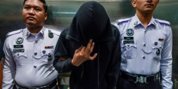 Kes putus kepala: Pemandu Volkswagen didakwa