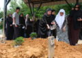 Pemain dram Meditasi selamat dikebumikan