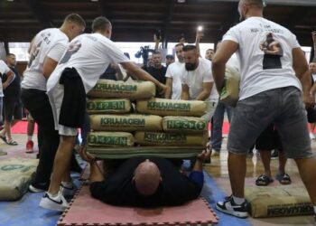 ‘Hulk of Kosovo’ tampung beban 2 tan 