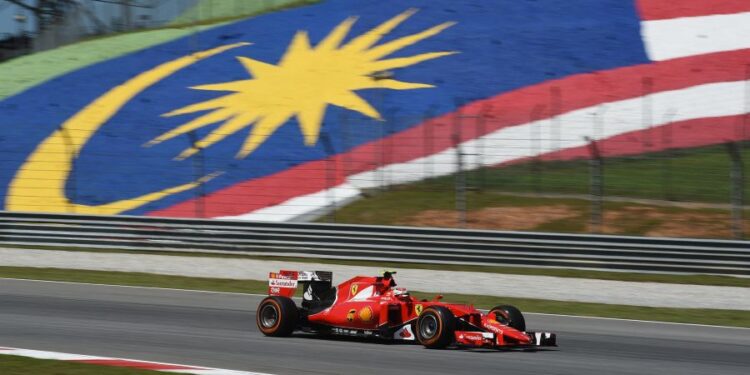 Sepang litar sempurna hangatkan saingan