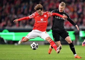 Liverpool idam buru pemain Jepun