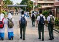 Apa ada dalam beg sekolah anak kita?
