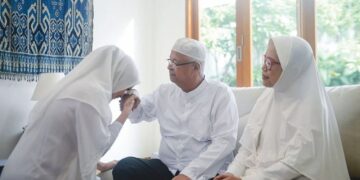 Taati ibu bapa dalam semua keadaan?