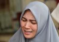 Jatuh tingkat 13: Ibu ikat tangan guna reben elak anak hampiri tingkap
