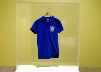 Jersi biru harga RM20 juta