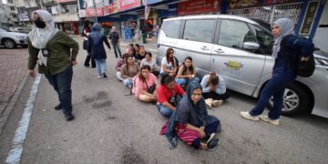 ‘Bus stand Klang’ digempur, 1,000 warga asing diperiksa