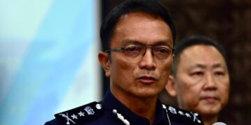 Peniaga dicekup, ‘sentuh’ 10 budak lelaki di surau, taman