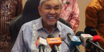 [VIDEO] TPM balas pantun PM, mahu pertahan Kerajaan Perpaduan