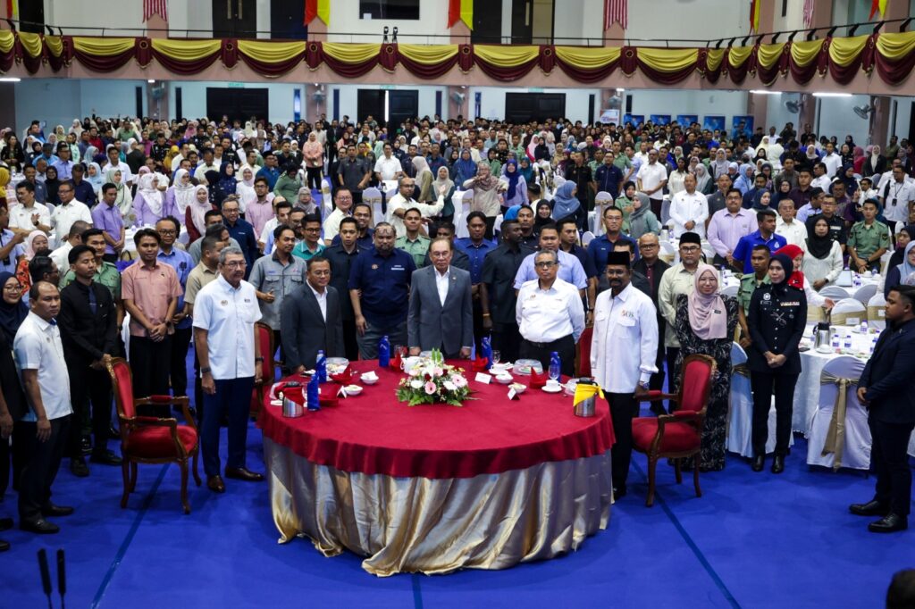 Dedikasi penjawat awam capai 5.8 peratus ekonomi negara