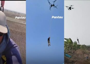 Petani balik rumah dari kebun naik dron 